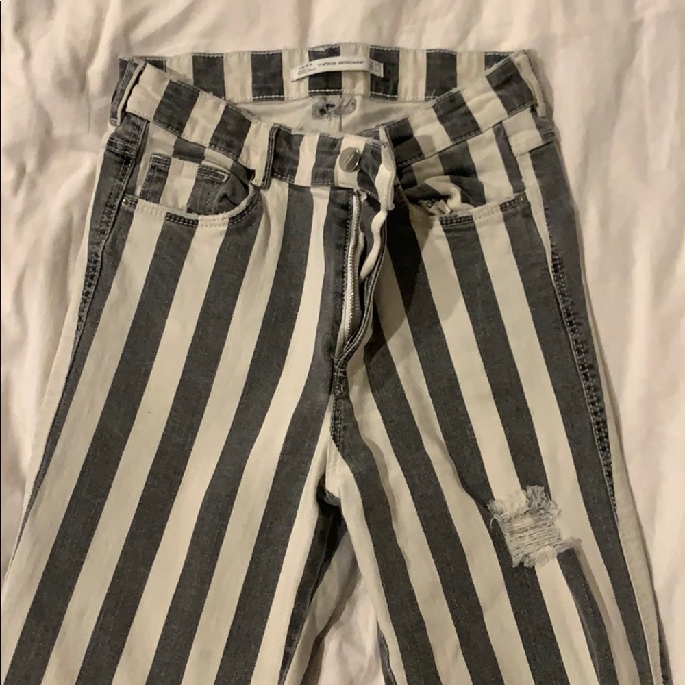 Stripe jeans!!